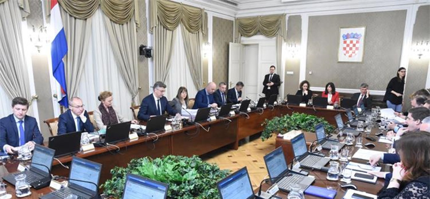 Decentralizacija, profesionalizacija i digitalizacija državne uprave